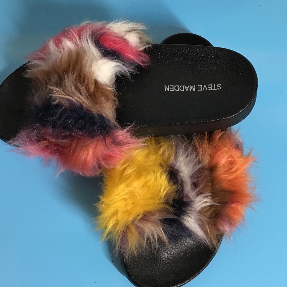Steve Madden Black Slides with Multicolor Faux Fur Strap